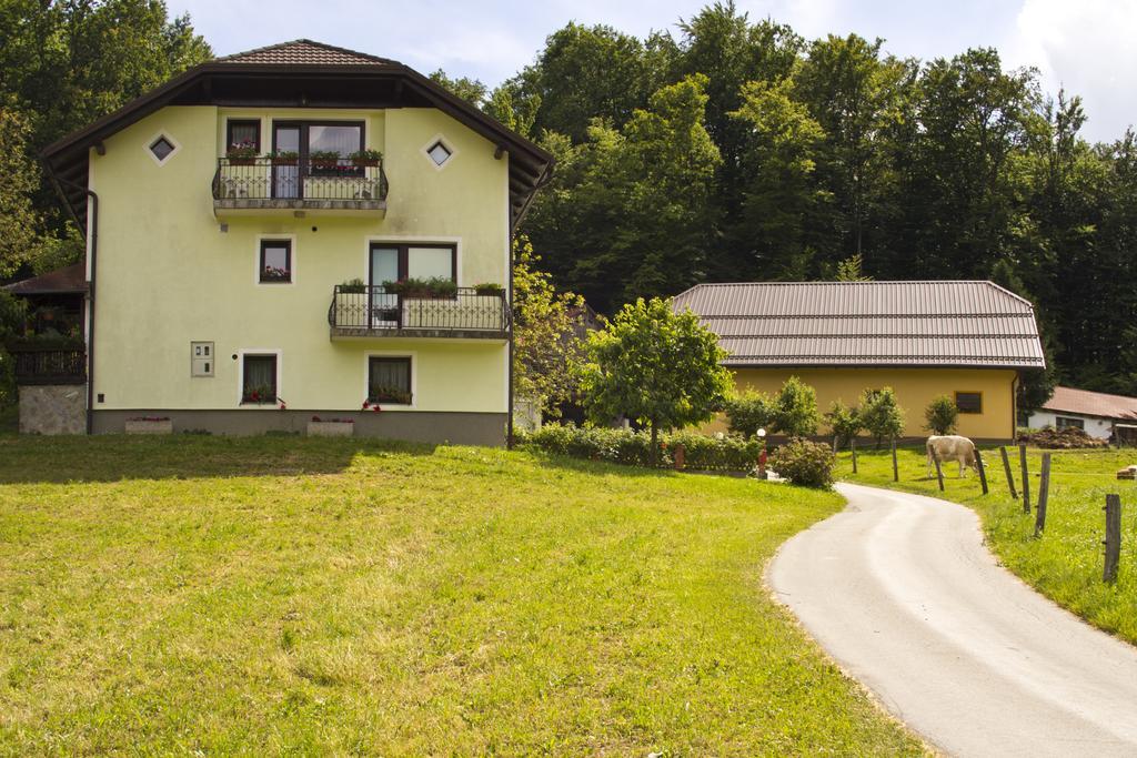 Tourist Farm Mraz Vila Podčetrtek Exterior foto